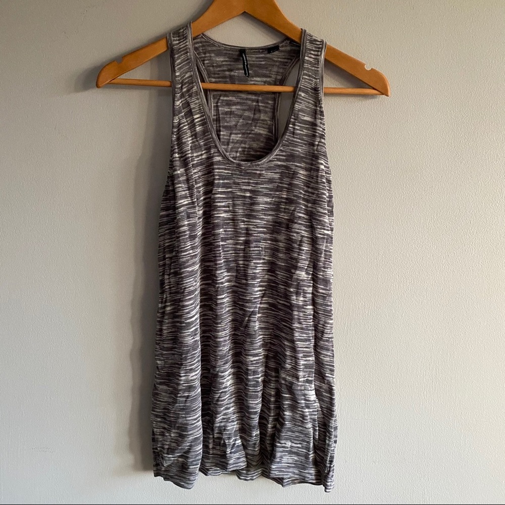 ISDA & CO knitted tank in gray variegation SZ L